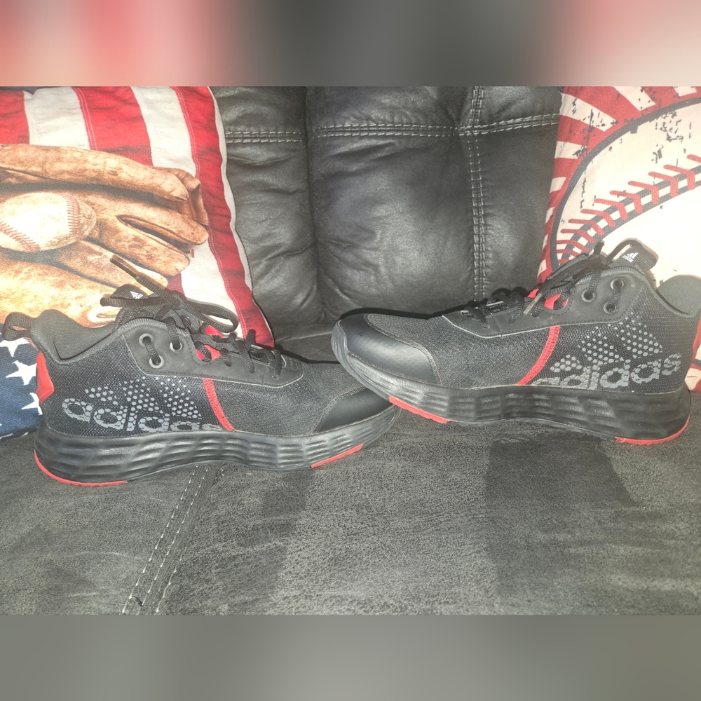 Basketball shoes adidas Originals OWNTHEGAME 2.0 K
